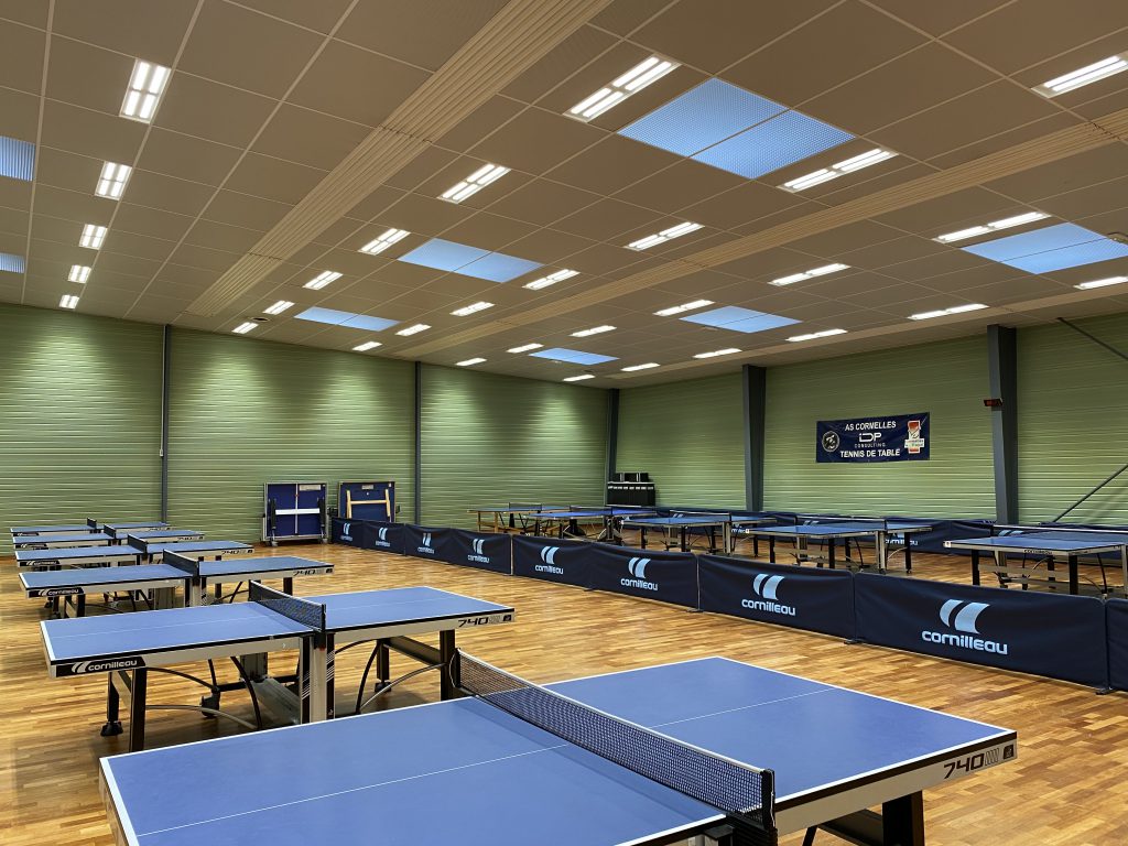 SALLE DE PING-PONG